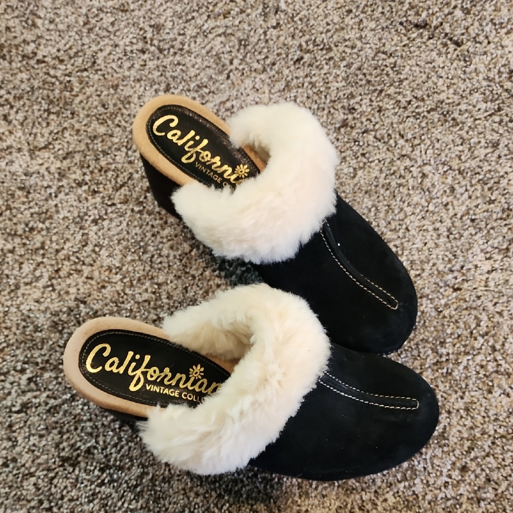 Black and Cream Women's Slippers